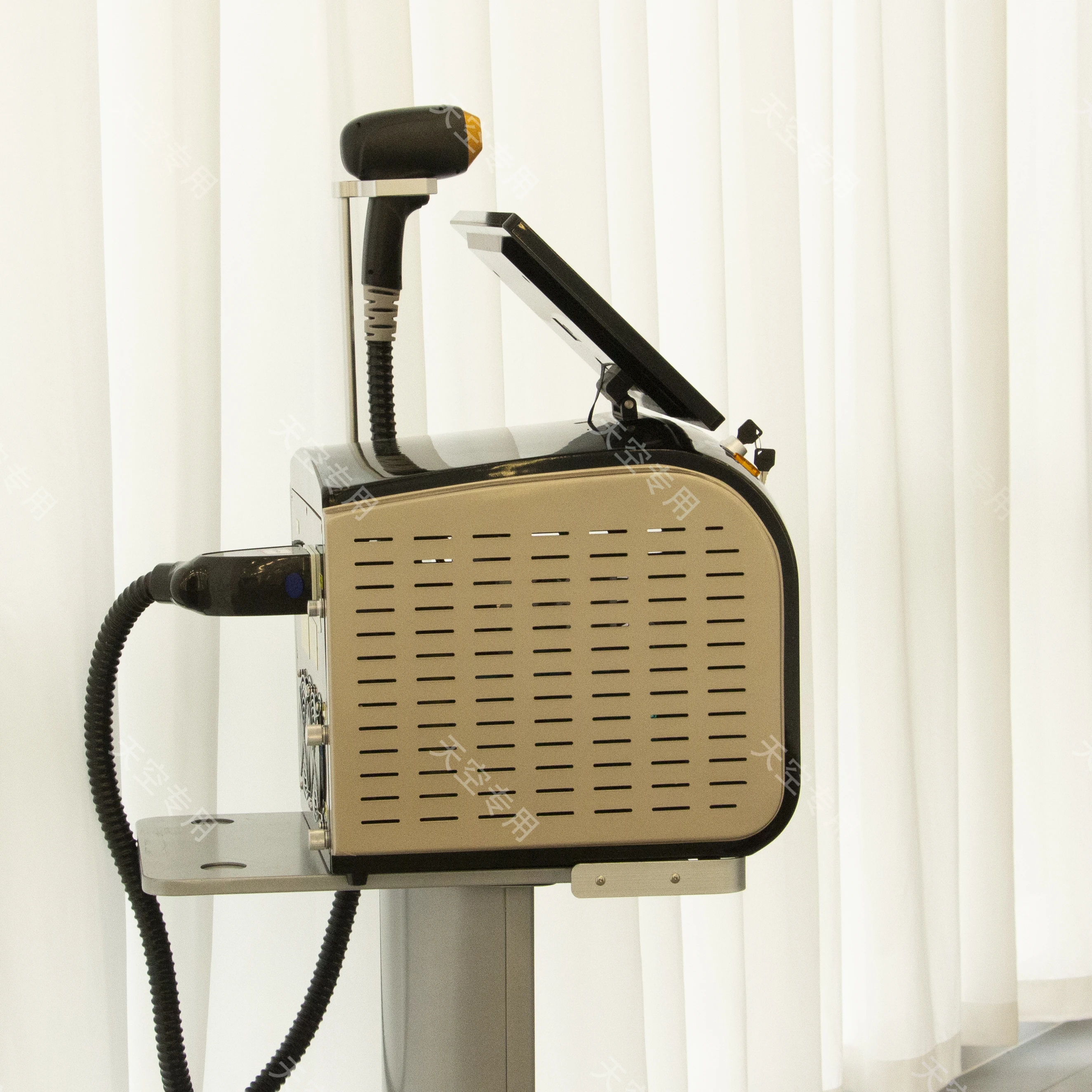 Новейший диодный лазер 2024 профессиональный прибор для удаления волос с тремя