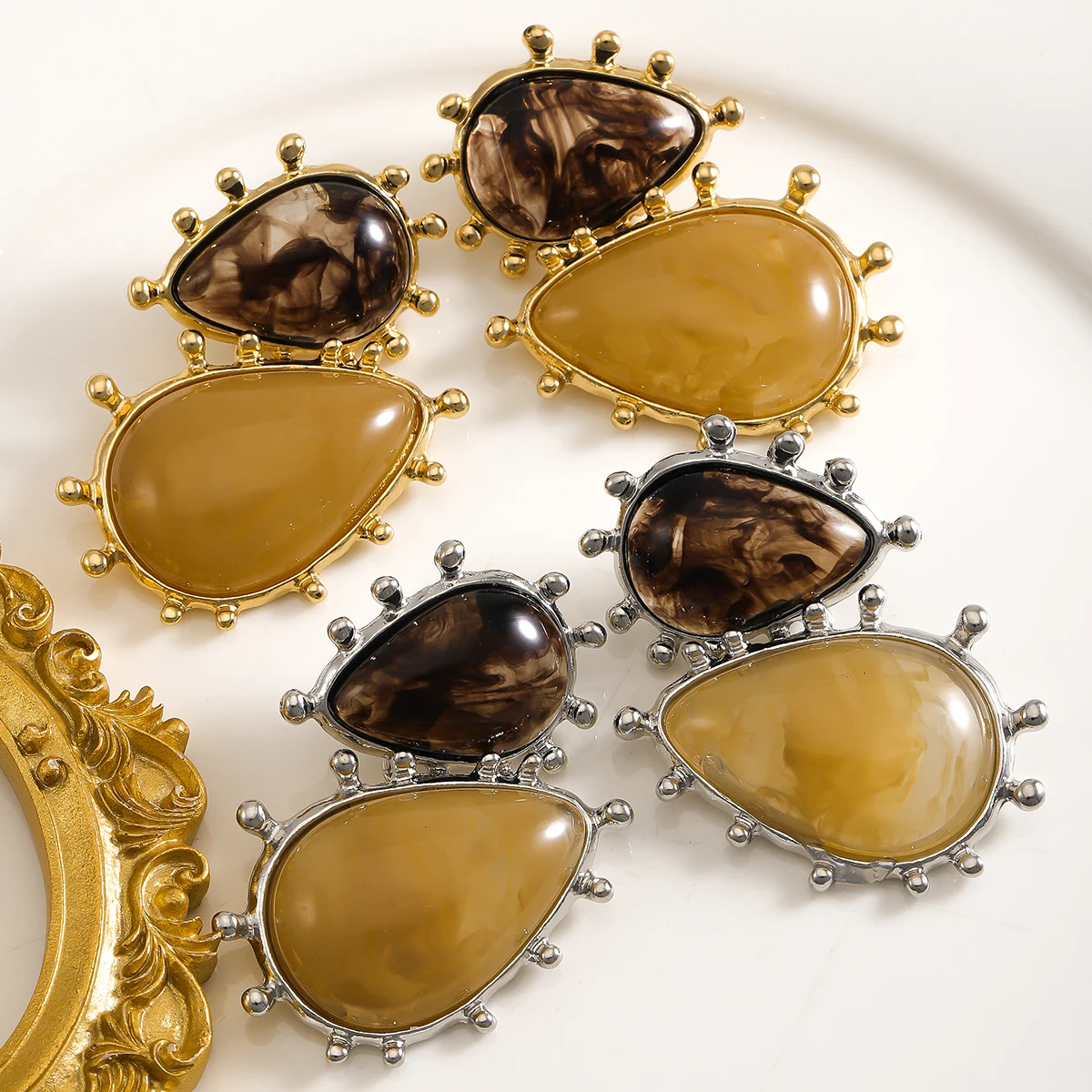 Ковбойские серьги из смолы с камнями