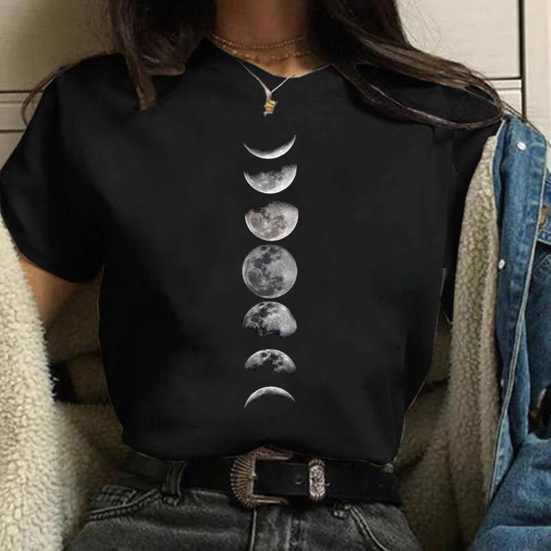

New Funny Moon Print T Shirt Women White and Black Shirts Fashion Round Neck Short Sleeve T-Shirt Summer Tees Casual Top