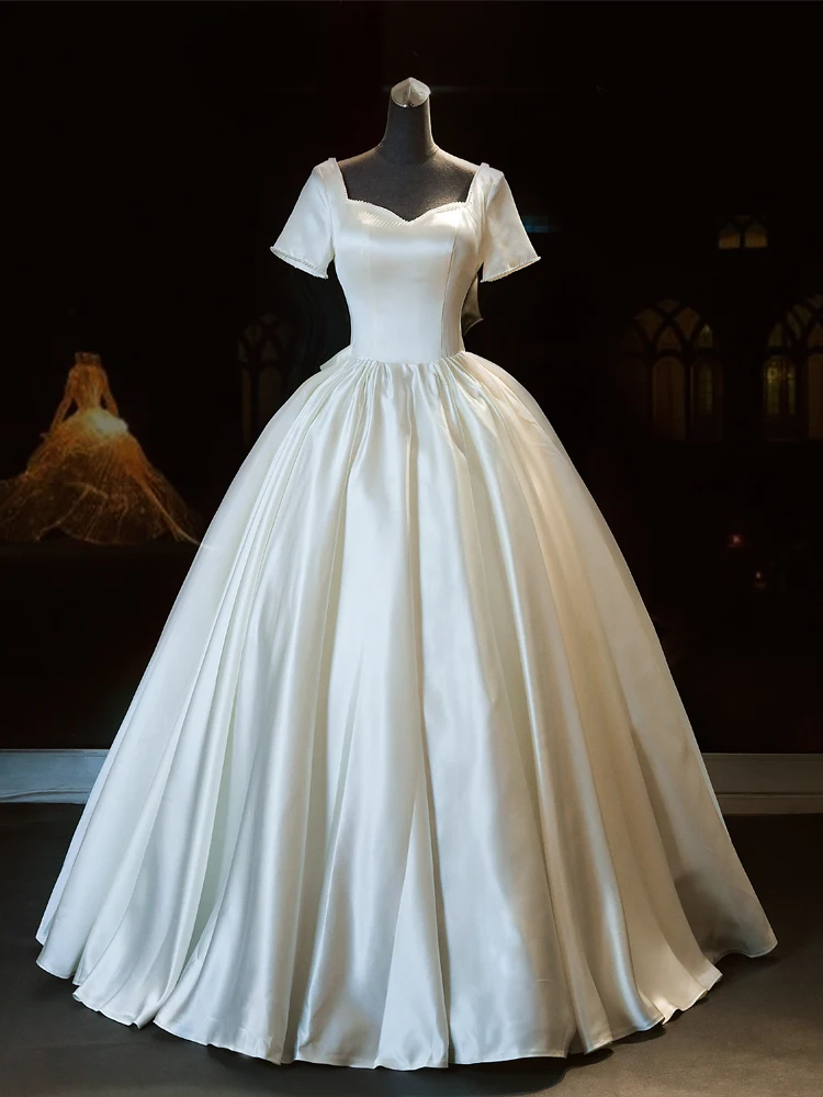 

French satin main wedding dress 2022 new Hepburn retro simple court small simple temperament super fairy dream
