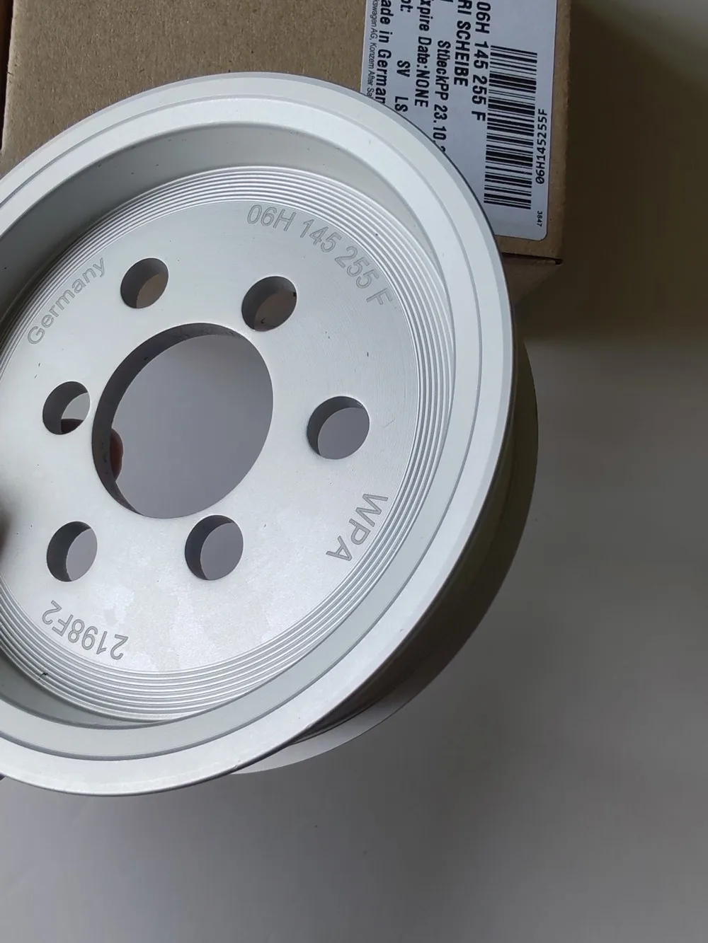 Подлинный новый 06H 145255 F 03L Шкив насоса гидроусилителя руля подходит для VW Amarok Campmob