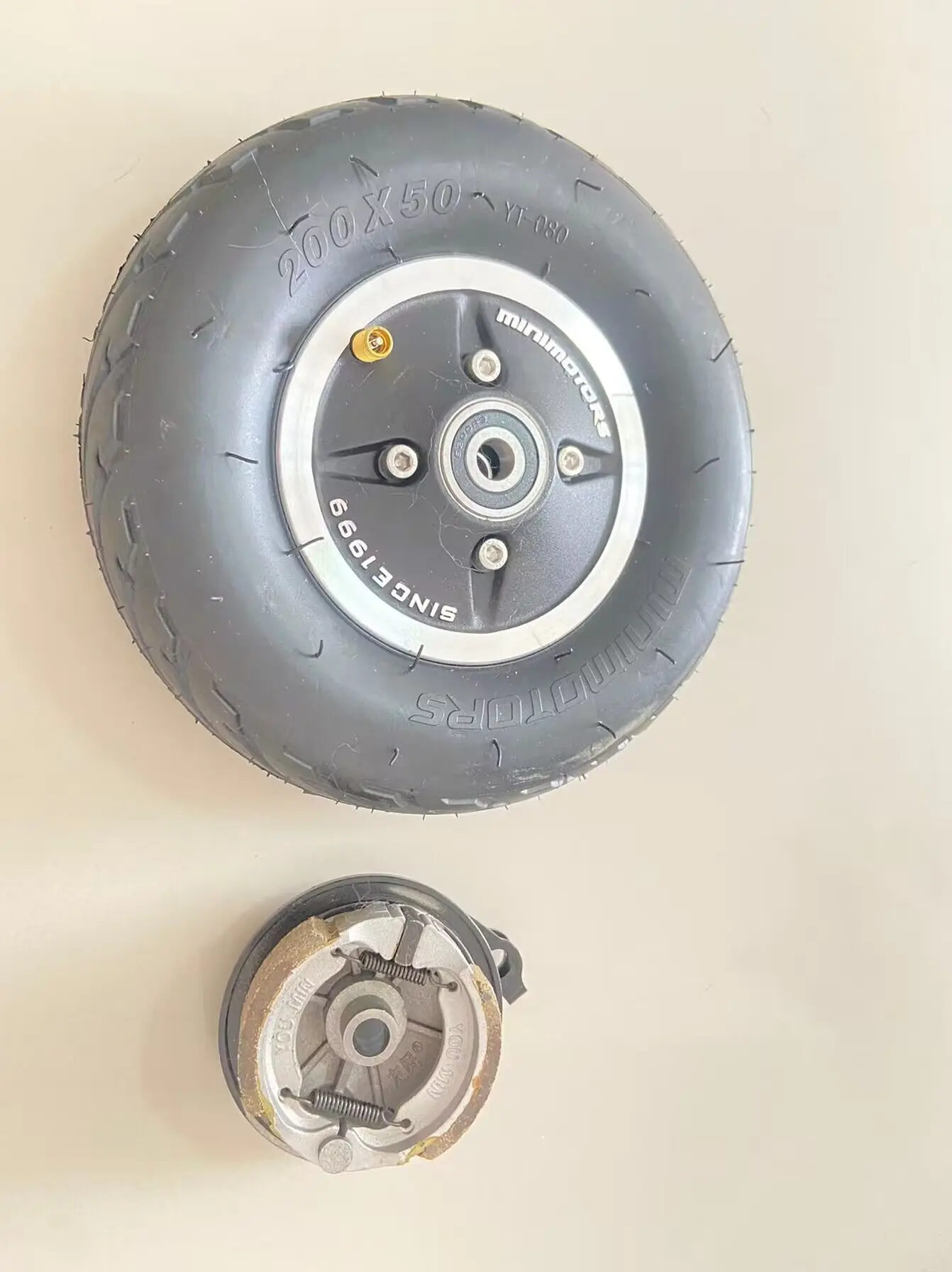 Запасные части для электрического скутера Mini Motor Speedwayruima Mini Pro Futecher Gun, 8-дюймовое колесо (art.: 3920d3045f539) - 3920d3045f539