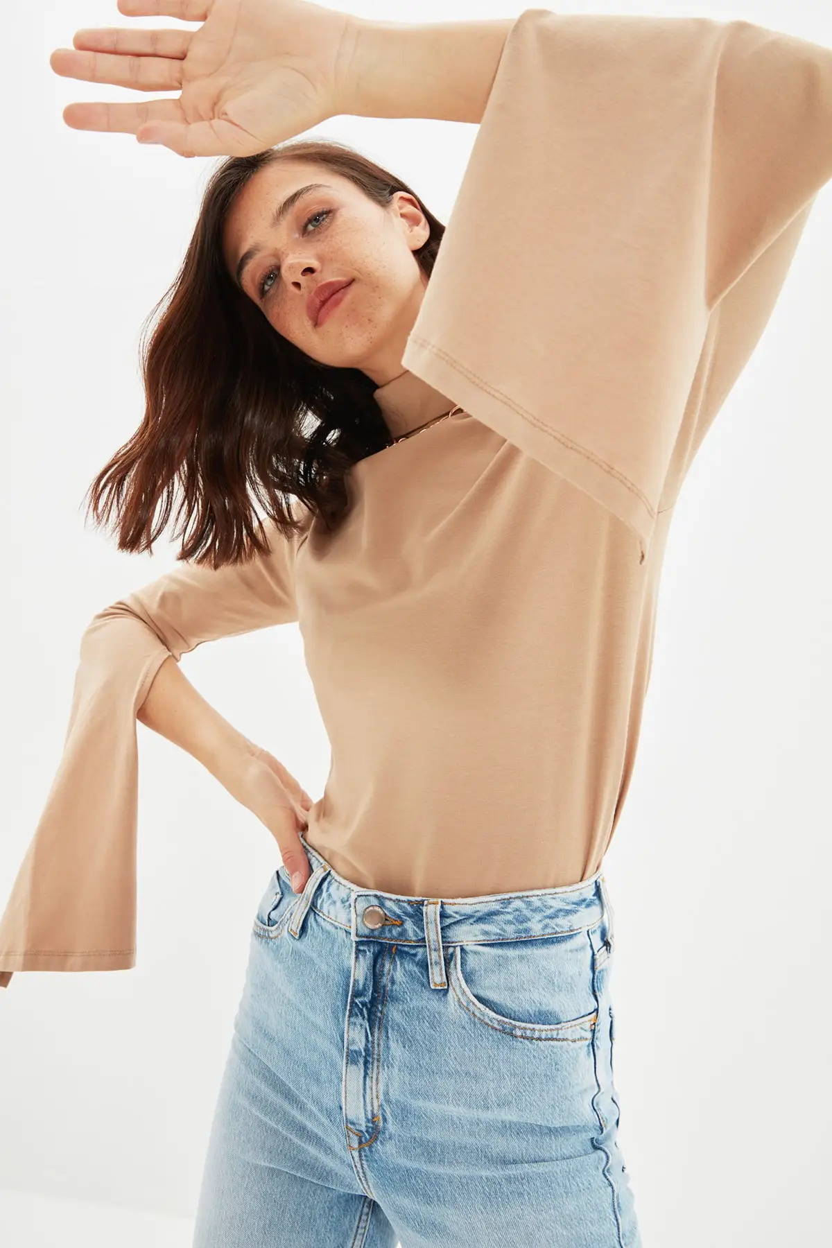 

Trendyol Sleeve Detail Knitted Blouse TWOAW22BZ0898