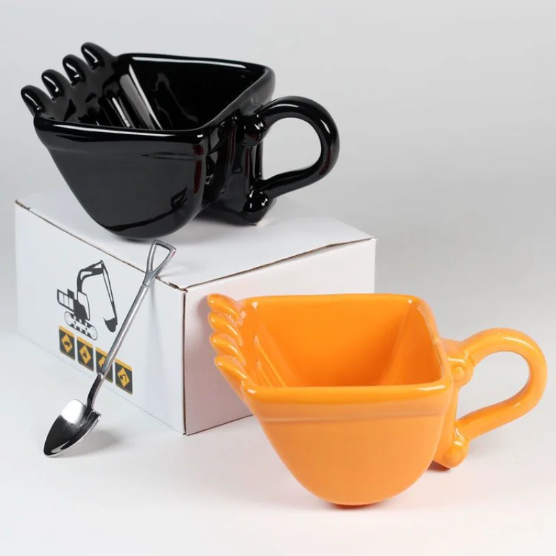 

2022 Creative 340ml Ceramics Mugs Excavator Bucket Model Coffee Mug With Spade Shovel Spoon For Dessert Funny Mugs Cake Cup Gift