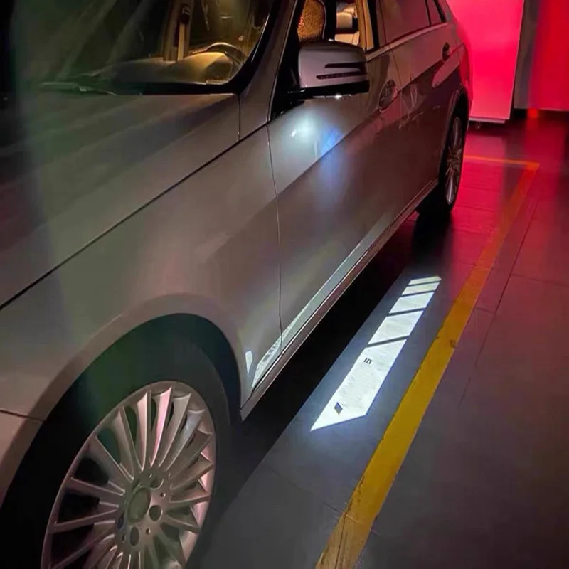 

Декоративная Лампа-проектор Mercedes-Benz AMG «Ангельские Крылья» Для C, S-класса W205, E-класса W222, W247, W213, GLS, B-класса