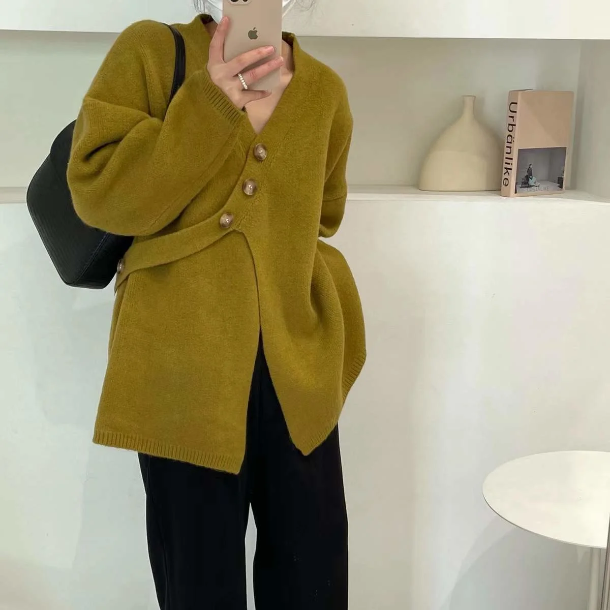 

OMCHION Women Clothing 2022 Spring Korean Button Cardigan Solid Color Loose V-neck Sweater Elegant Chic Irregular Split Jumper