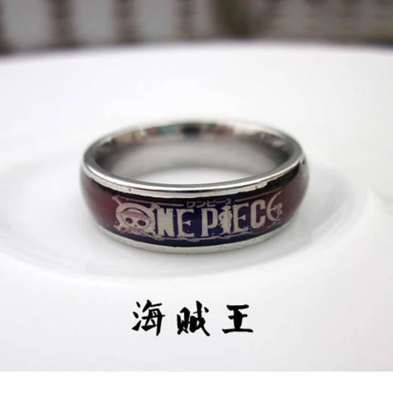 

Anime One Piece New Couple Ring Straw Hat Pirates Luffy Luo Ring COS Anime 925 Silver Sensitive Temperature Color Changing Ring