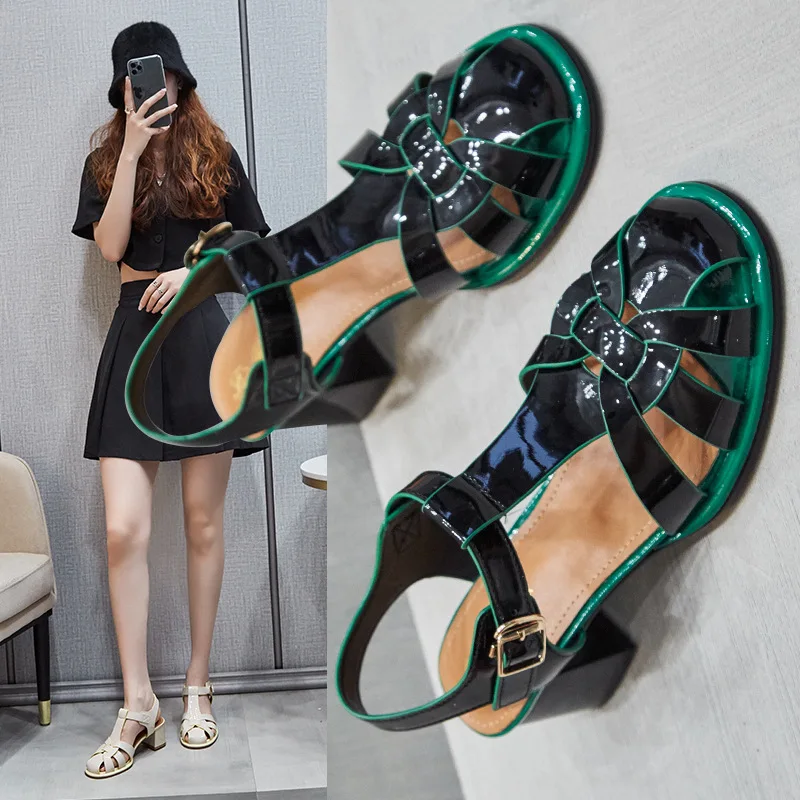 

2022 Summer Shoes Genuine Leather Women Sandals Casual Slippers Ladies Cut-outs Elegant Patent Leather Shoes Brand Designer