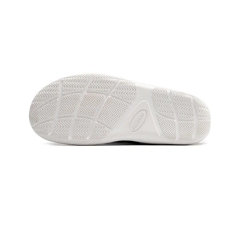 Рисунок 6 - Нескользящие кроссовки для мальчиков и девочек