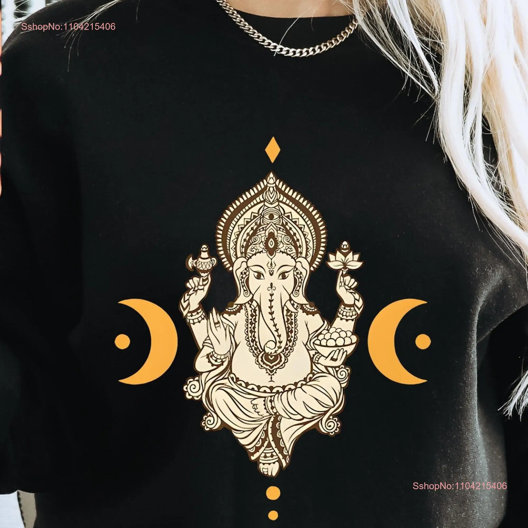 Фото Ganapati ElephanT T Shirt Hindu Ganesha Hinduism Lord Comfort Colors Women Meditation long or short sleeves №1