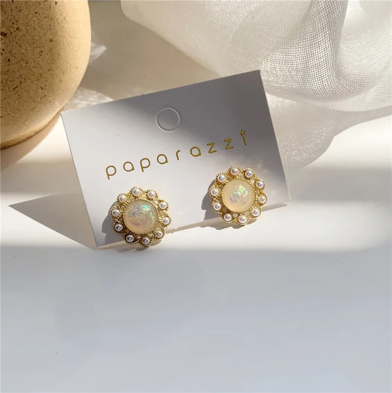 

Cute Colorful Resin Round Clips Earrings Simple Imitation Pearls Earings Charms