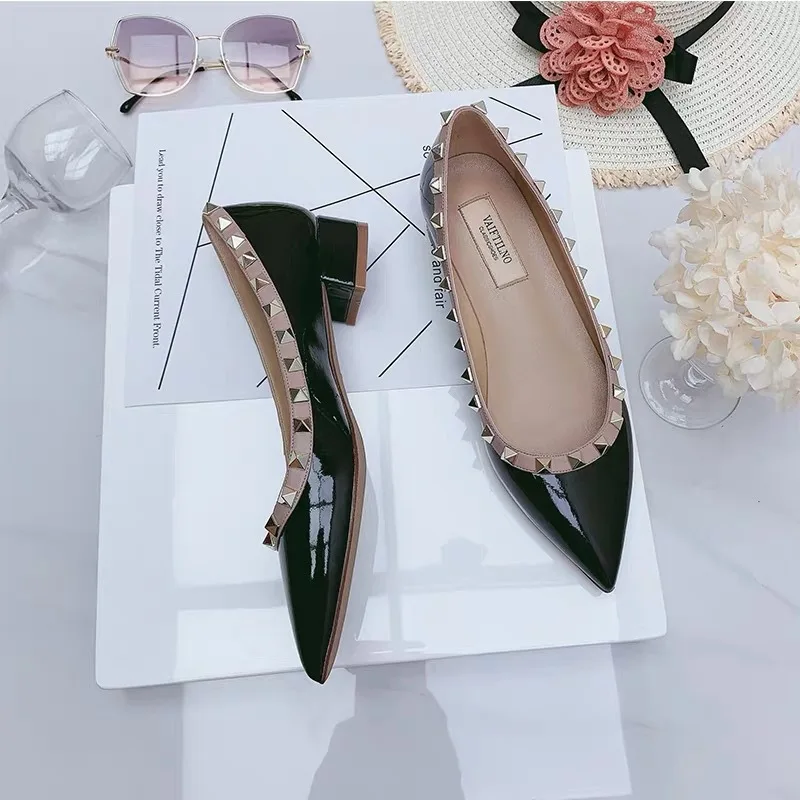 New Versatile Pointed High Heels Women's Shoes Shiny Metal Rivet Genuine Leather Black Pumps Low Heels 3cm Sexy Wedding Shoes 41