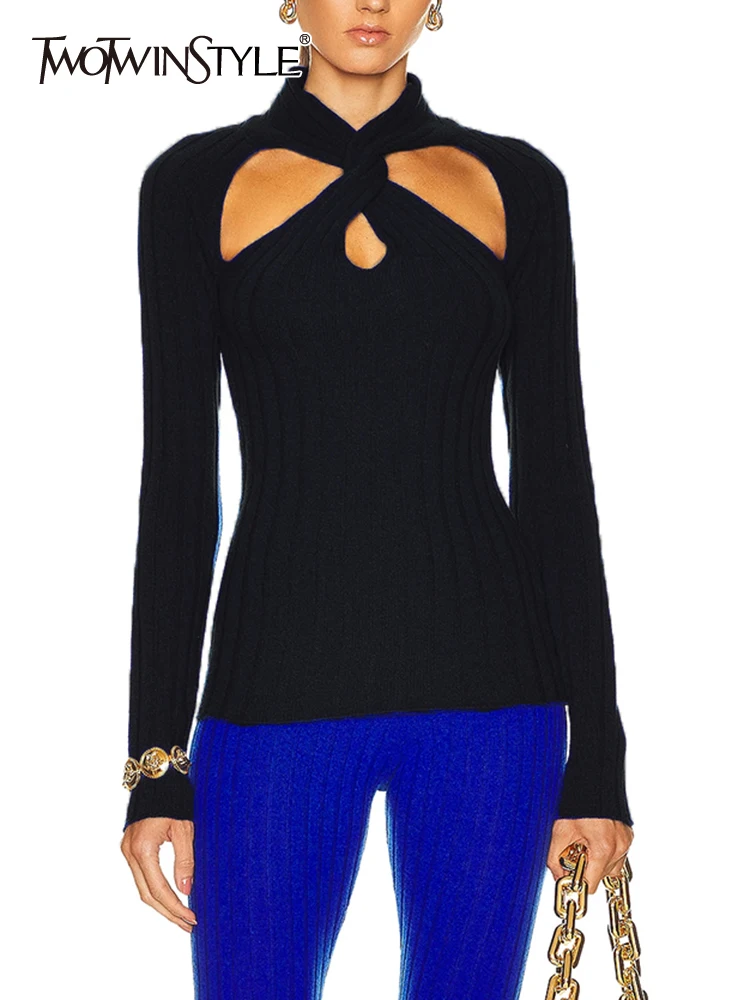 

Женская футболка с вырезами TWOTWINSTYLE, белая однотонная Повседневная Свободная футболка с воротником-стойкой, длинными рукавами и пуговицами в стиле пэчворк на лето 2019