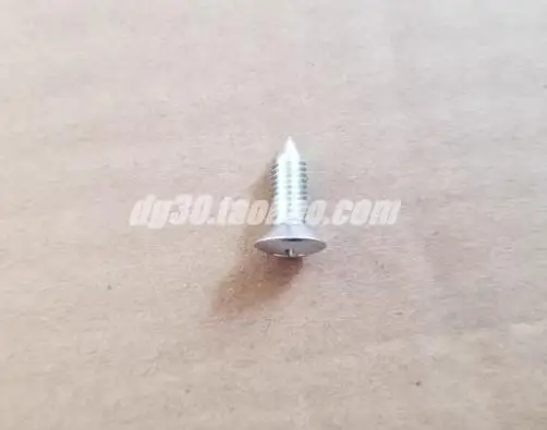 Винт OUTLANDER LANCER ASX L200 крышка для солнцезащитного козырька MF205654