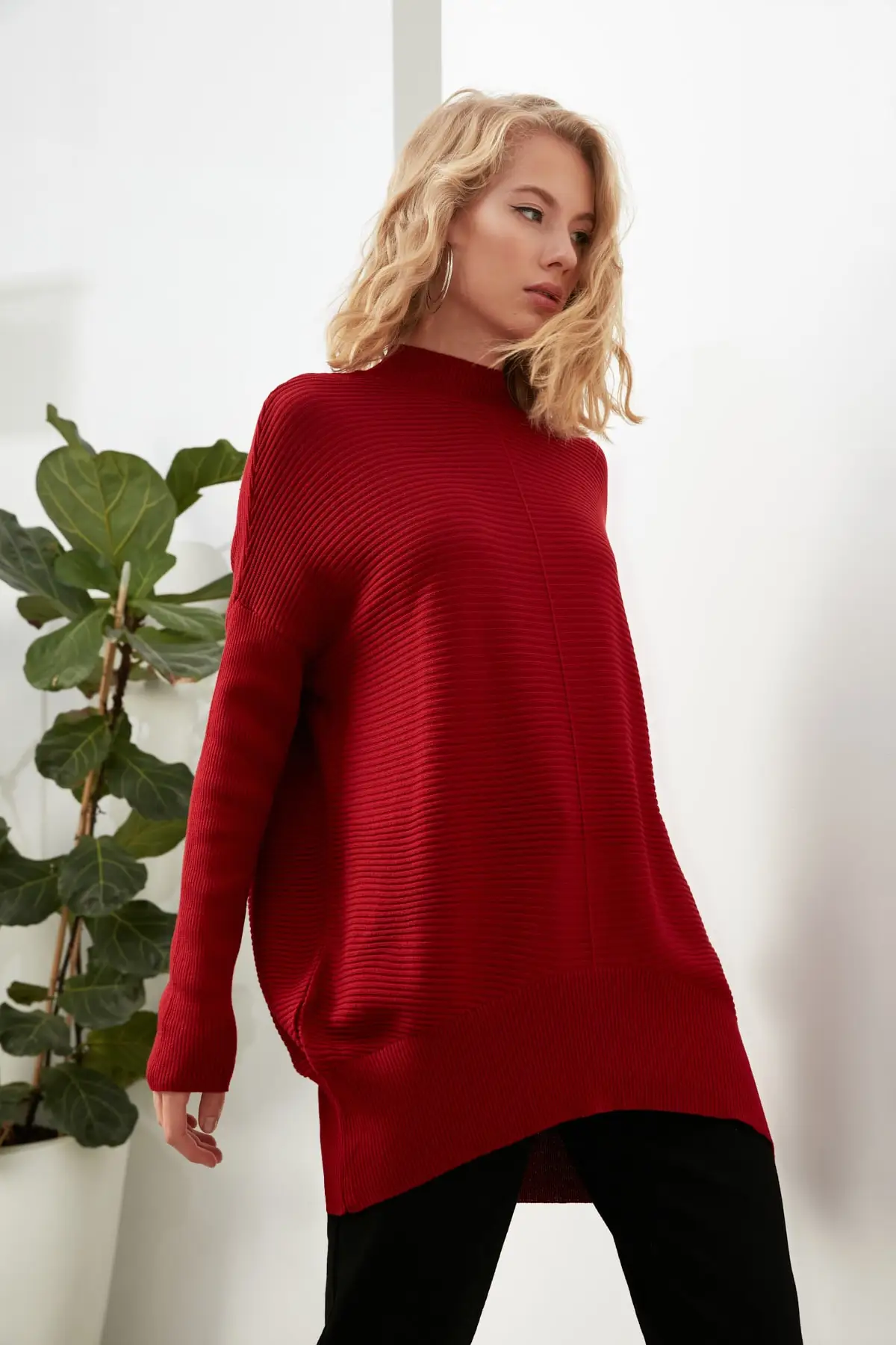 

Trendyol Upright Collar Knitwear Sweater TWOAW22KZ2739