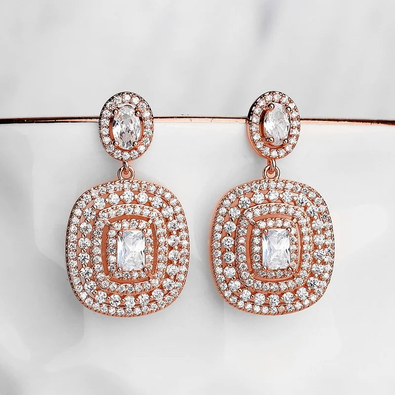 

2022 New Fashion Simple Rose Gold Color Geometric Zircon Stud Earrings for Womens Wedding Party Accessories Birthday Gifts