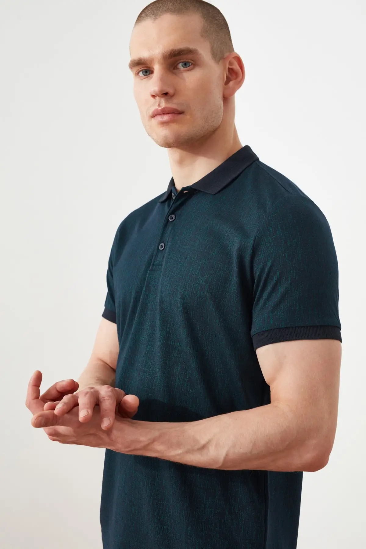 

Trendyol Male Slim Fit Short Sleeve Polo Collar T-shirt TMNSS21PO0224
