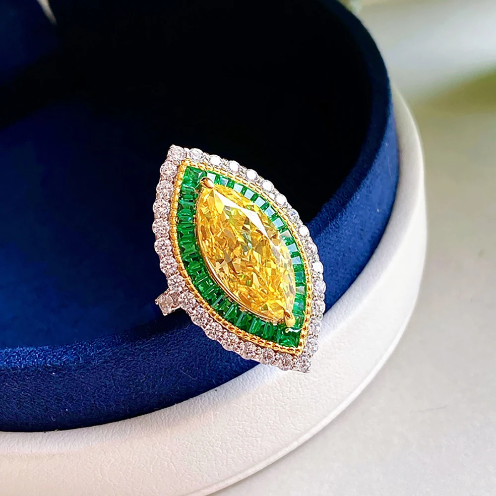 Кольцо женское из серебра 100% пробы с розовым кварцевым топазом 9 Х9 мм