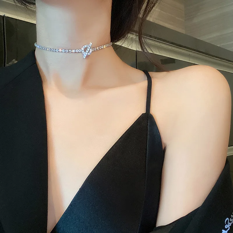

Fashion Elegant Charm Necklace Ladies Simple Shiny Clavicle Chain Retro Exquisite Wedding Beach Personality Jewelry