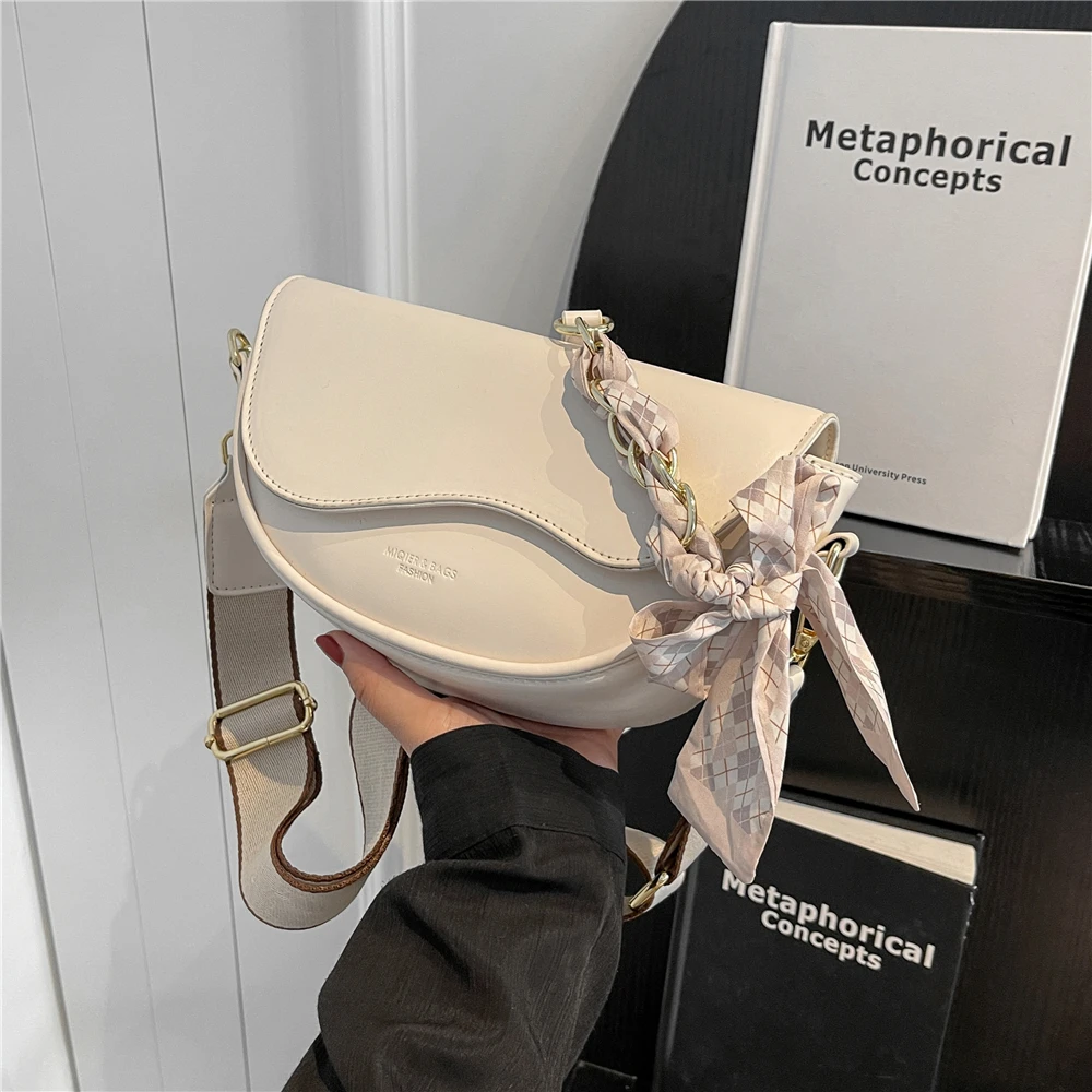 

Burminsa Wide Strap Saddle Small Crossbody Bags For Women New 2023 Trend Luxury Designer Shoulder Bag PU Leather Ladies Handbags