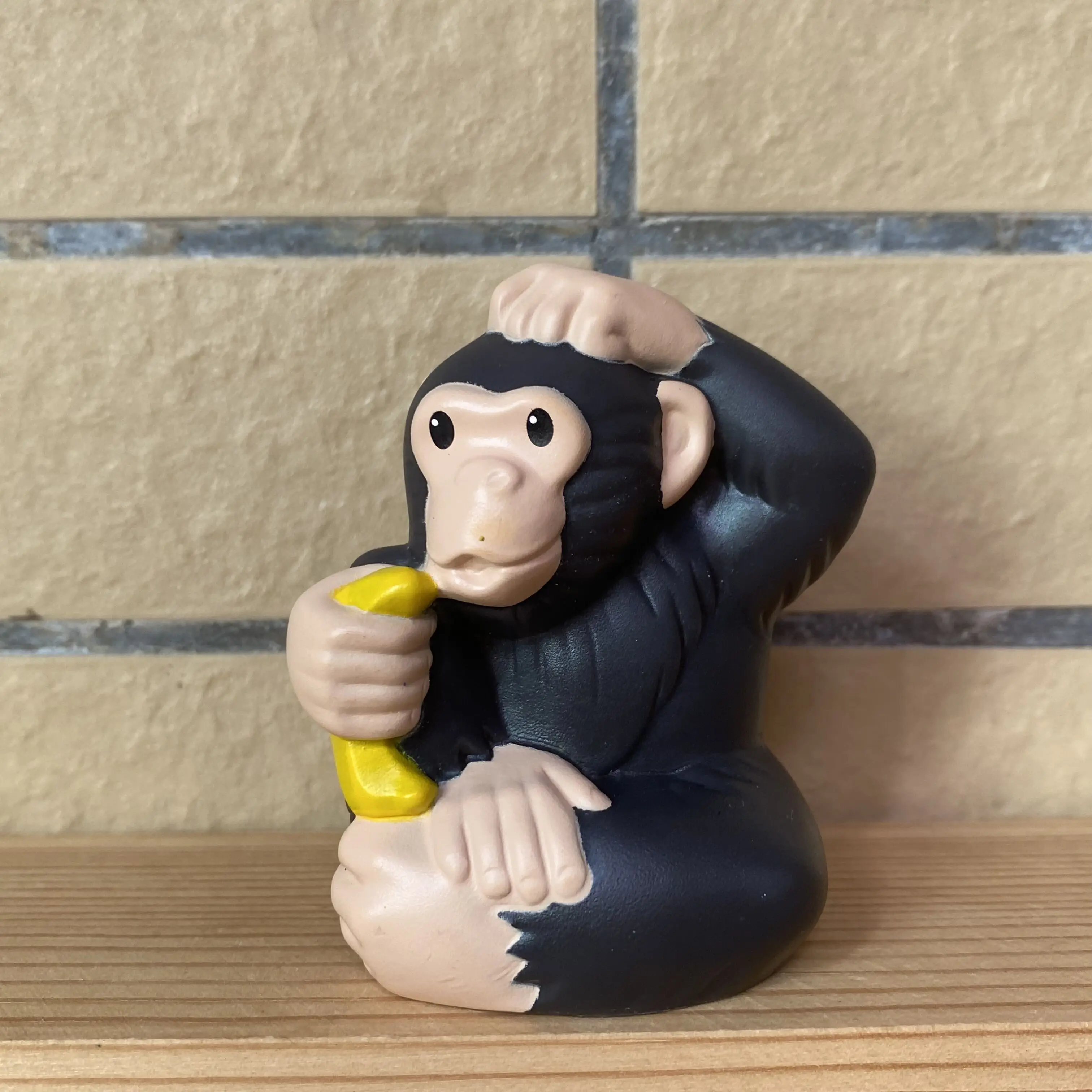 

2.5 inch Fisher Price Little People Zoo Talkers - CHIMPANZEE APEWith BANAN Figure Toy