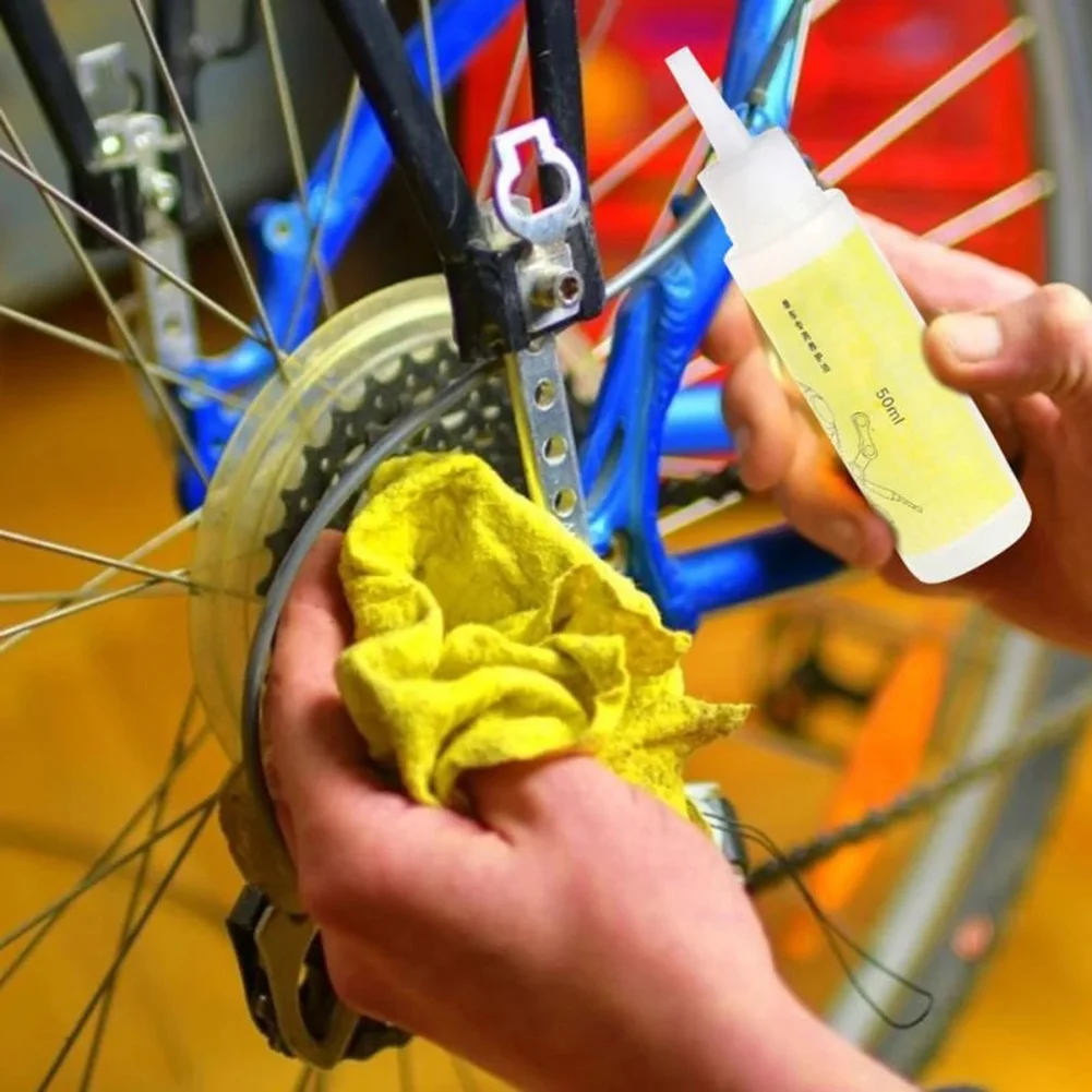 

1pc 50ML Bike Lubricant Bicycle Chain Special Cleaner Repair For Mountain Bike Chains Cables Bicycle Accessories