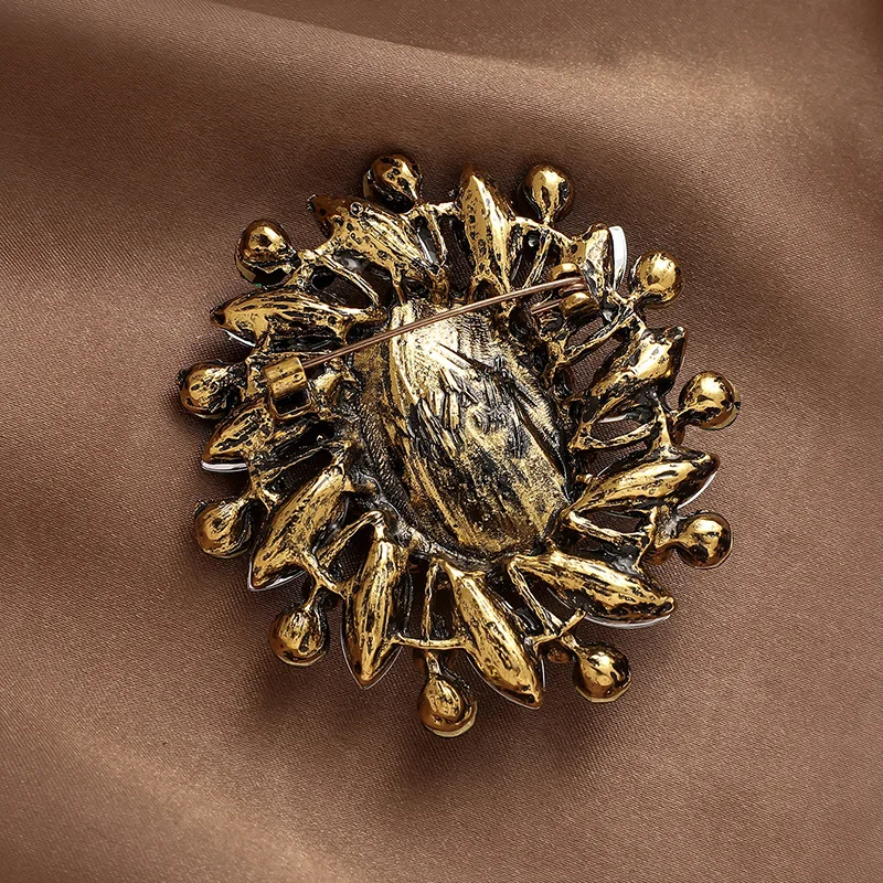 Высококачественная полностью изумрудная брошь со стразами булавка для женщин