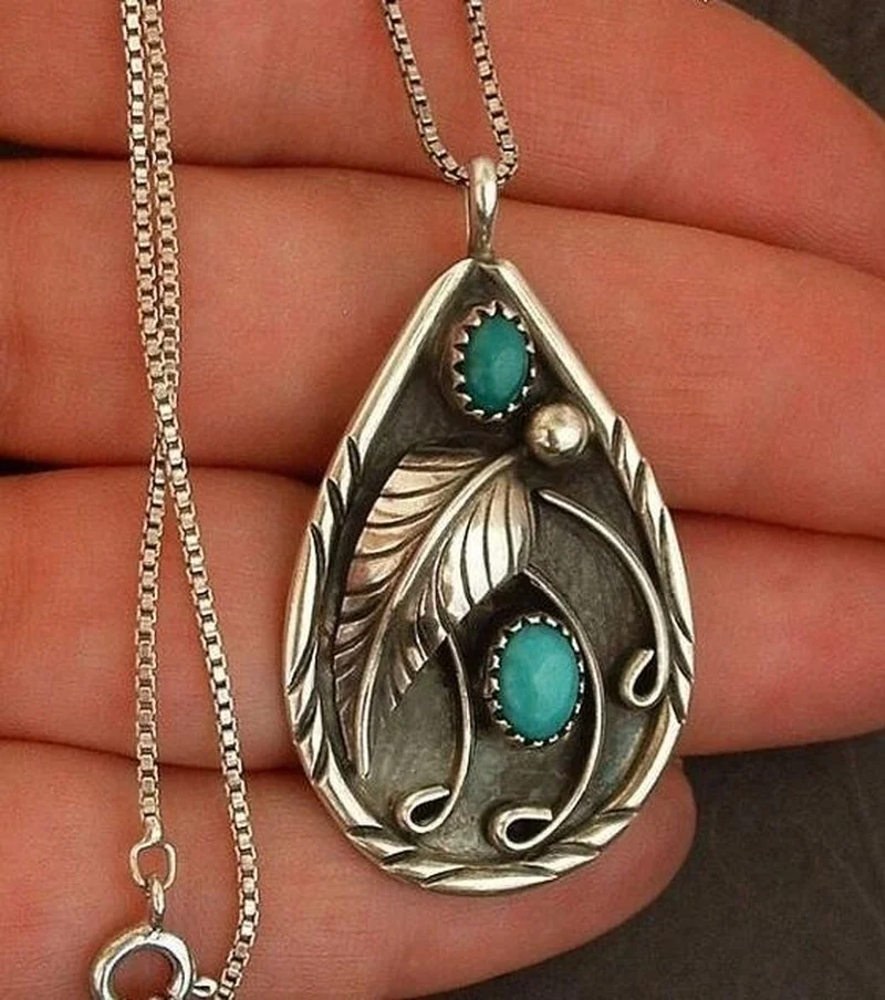 

New plated S925 Silver Inlaid Turquoise Necklace Bohemian Vintage dyed black feather pendant engaged women