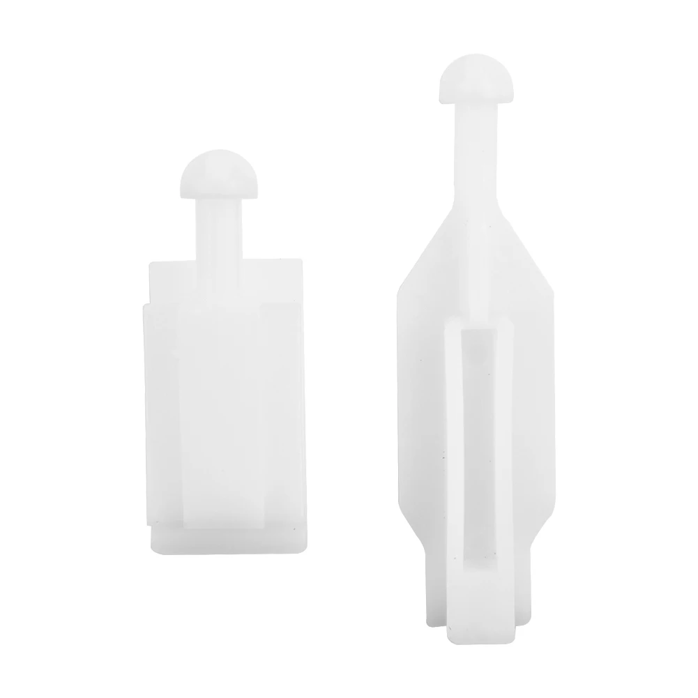 Комплект из 2 белых пластиковых держателей для рефлектора Xenon BMW 5 серии E39 2000-2003