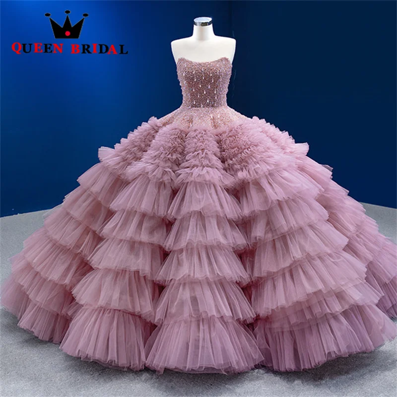 Изысканное искусственное вечернее платье