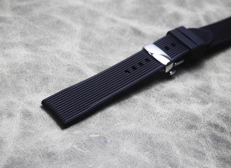 Comfortable New Waterproof Fluorine Rubber Strap 20mm 22mm Replacement Black Watchbands Watch Band Men Silica Gel Soft Bracelet