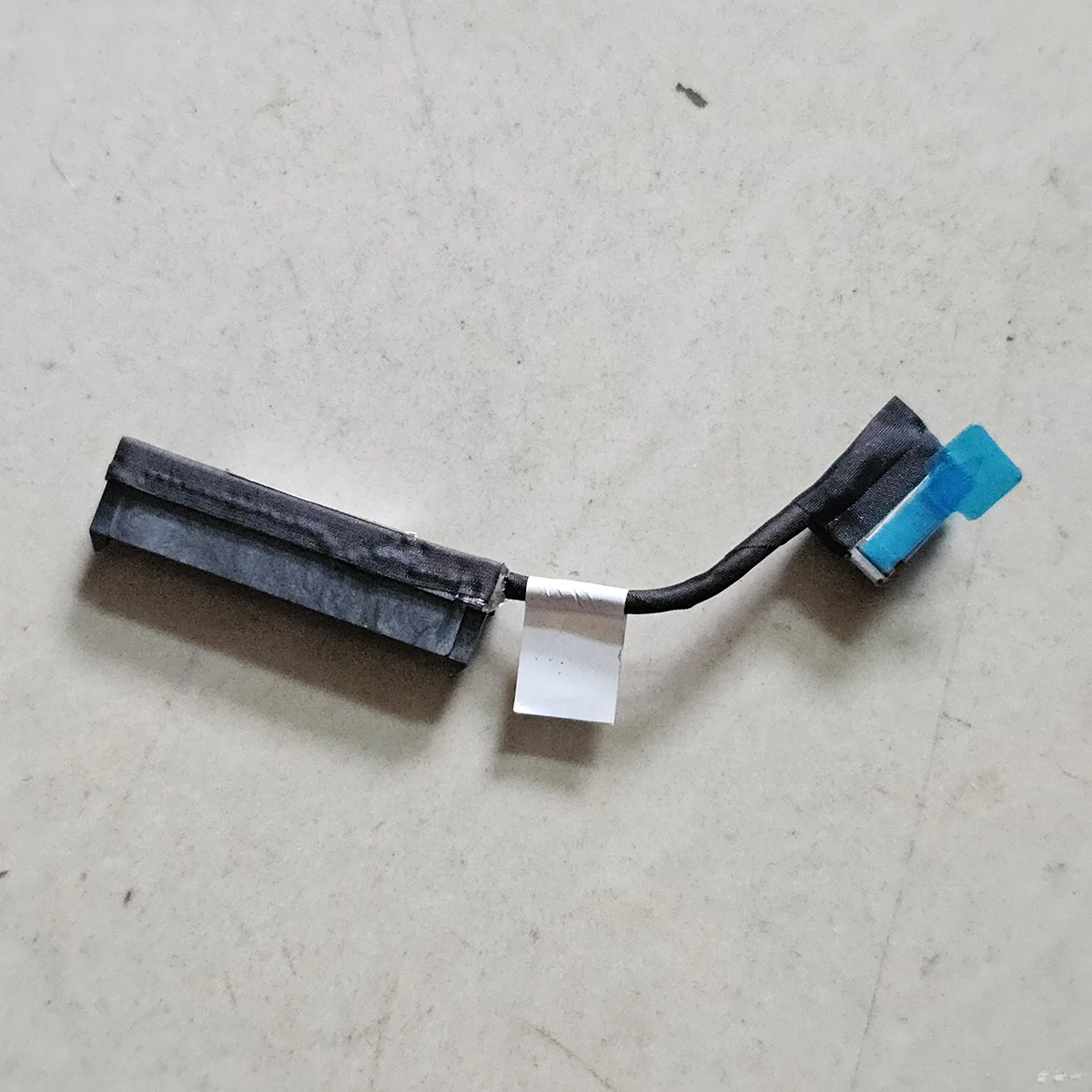 Фото Новый оригинальный разъем для жесткого диска SATA для ноутбука Dell Latitude E5470 5480 5490 5491 5495, кабель в сборе №1