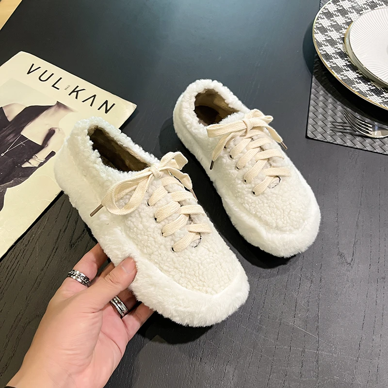 

New Winter Fashion Loafers Plush Round Toe with Thick Soles Non Slip Flats Warm Lamb Wool Casual Ladies Casual Boots Shoes