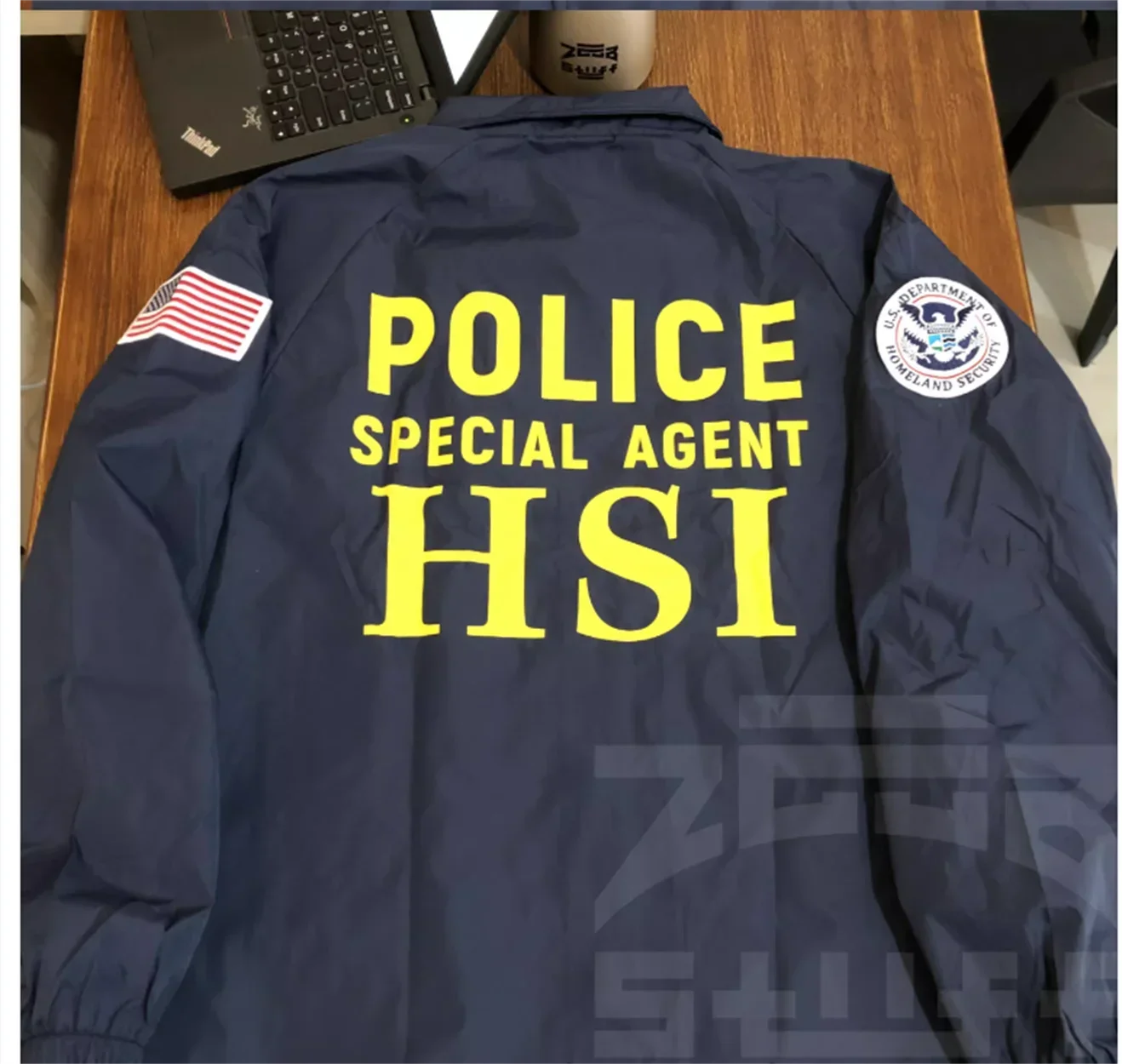 Тактическая идентификационная ветровка агента безопасности США