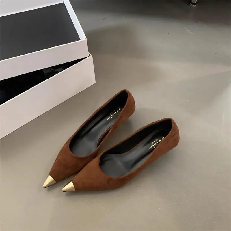 Туфли на тонком каблуке сандалии женские туфли-лодочки с острым носком 2024