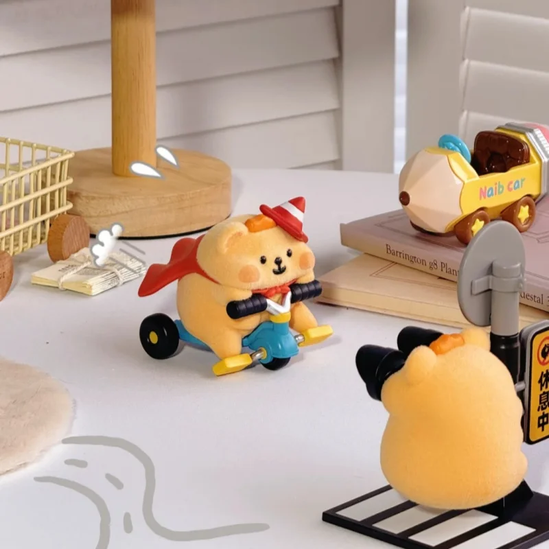 Фото Оригинальная коллекционная фигурка TOPTOY BearisBug Brobdingnagian Adventure Series: милый медведь-насекомое, игрушка для декора стола, подарок на день рождения для девочек №2