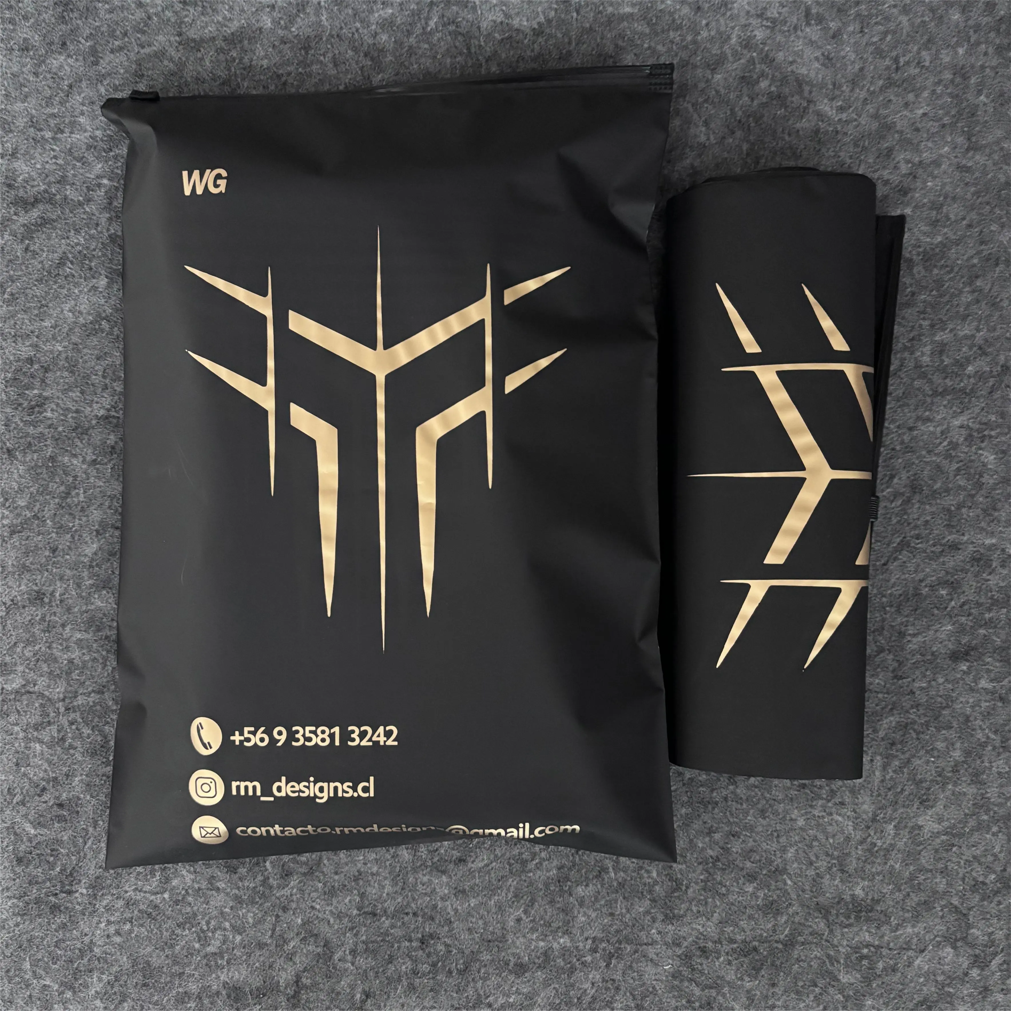 Сумка на молнии из матового ПВХ с логотипом заказ упаковочные сумки для