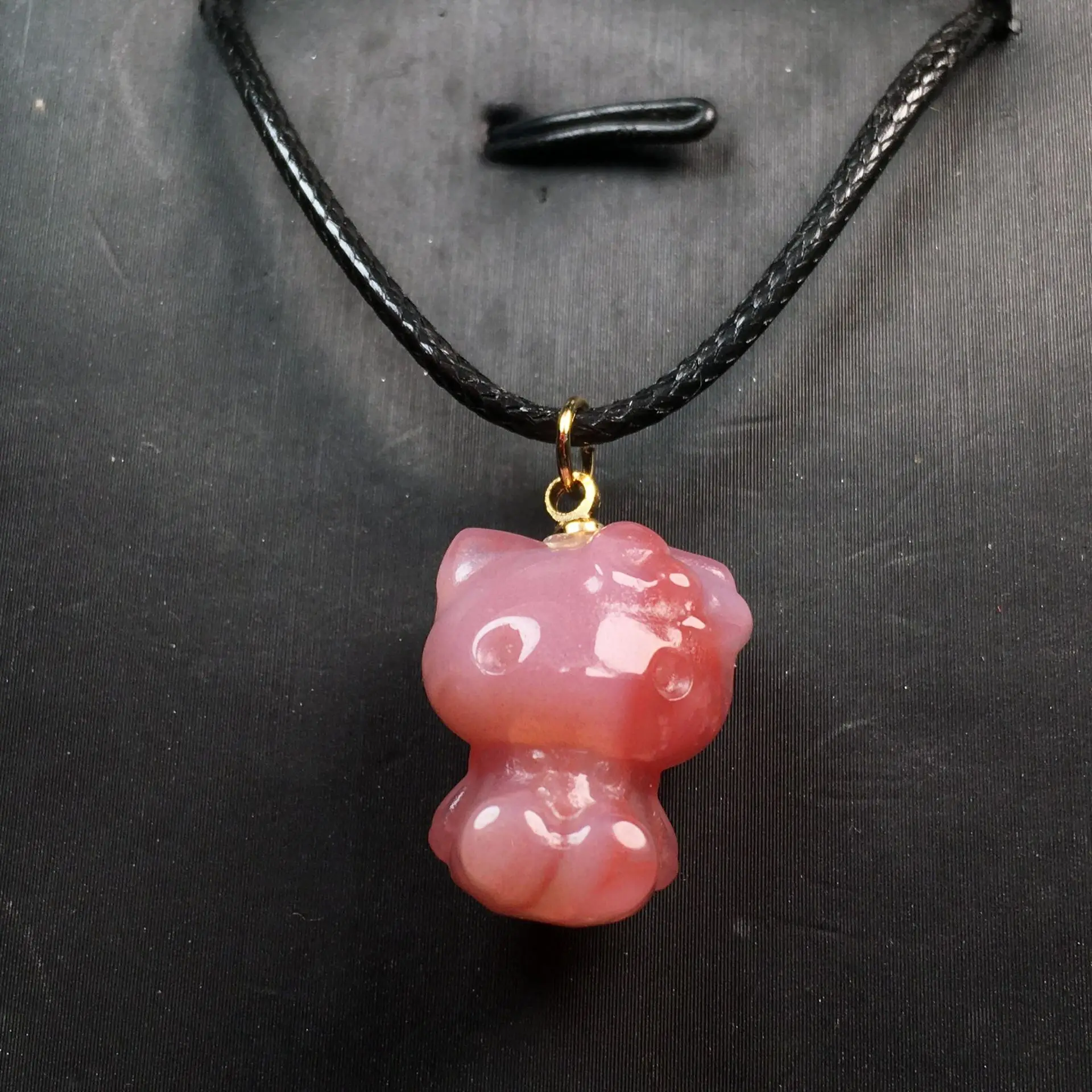 Рисунок 3 - натуральный красный агат резной