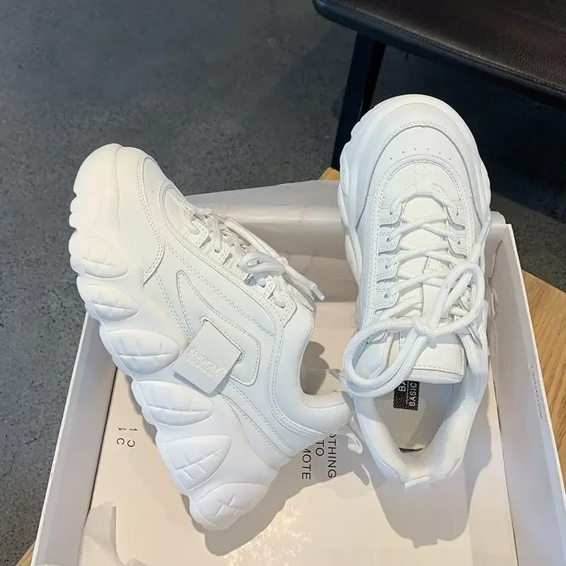 Женская обувь со шнуровкой женская низкая спортивная распродажа предлагает