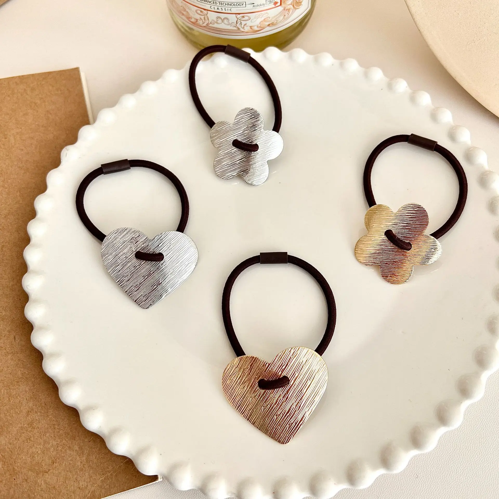 

Fashion Alloy Heart Flower Hair Rope Women Korean Style High Stretch Rubber Band Hair Tie Harajuku Trendy Hair Accessories