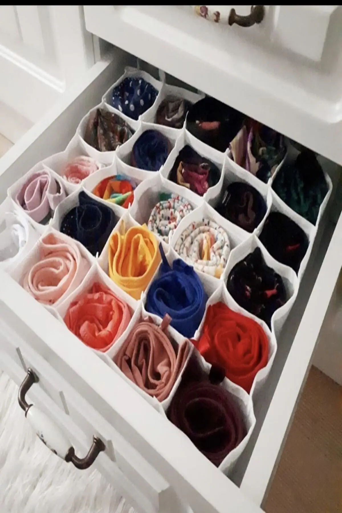 

30 Eyes Honeycomb Organizer Drawer Organizer Practical Home Bathroom Kitchen Utensil Stylish Easy Use 2022 Fashion Minimal Style