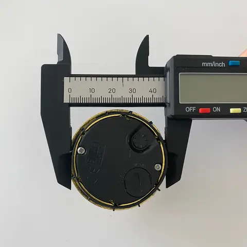 Настольные часы FIT-UP с золотым ободом 50 мм