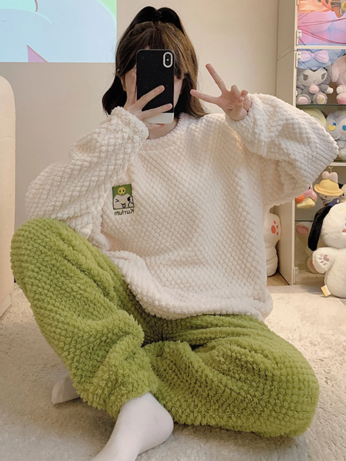 New Pajamas Women Fleece-lined Thickened Coral Fleece Long sleeve Cute Cartoon Set Autumn and Winter Casual Plus size Homewear