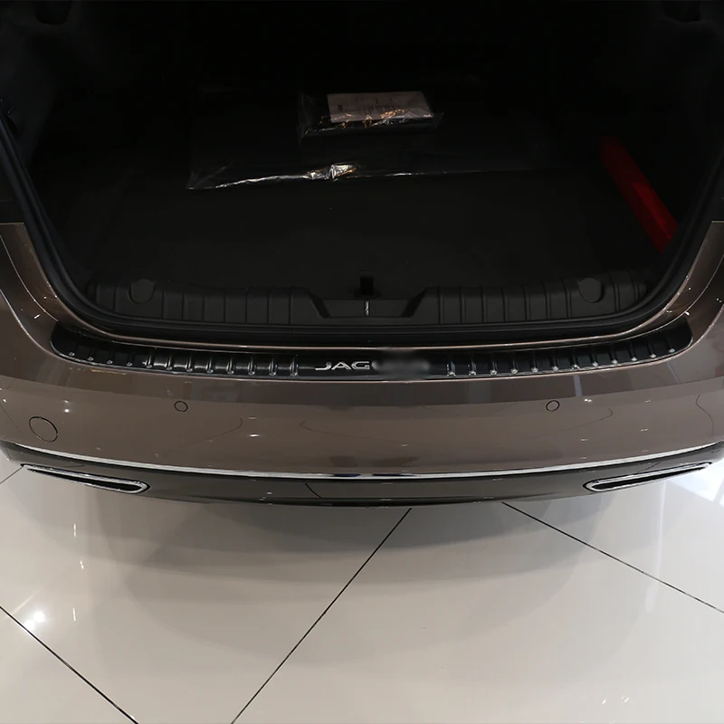 

1 шт., защитная накладка на задний бампер для Jaguar XF 2016 +