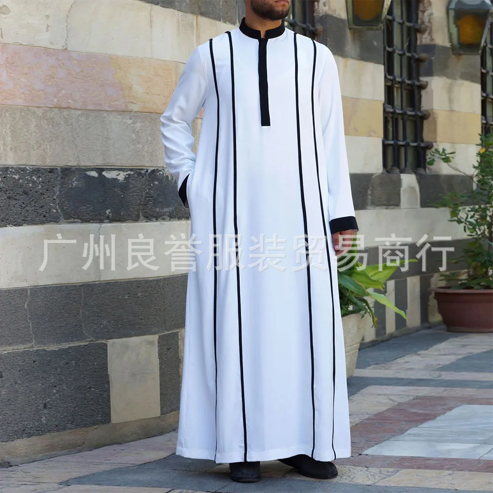 New Arrival Muslim Men Jubba Thobe Middle East Islam Ramadan Kaftans Arab Oman Man 2022 Fashion Stripe Long Sleeve Robe