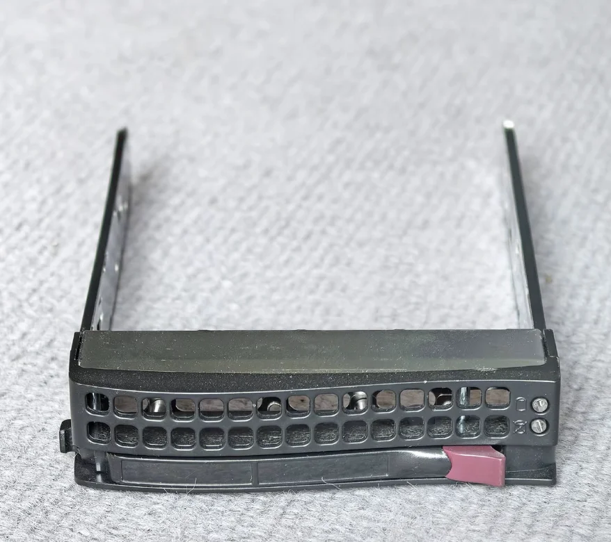 Фото Для Supermicro MCP-220-00075-0B Gen 5.5: лоток для 3,5-дюймового жесткого диска с возможностью горячей замены (Caddy) MCP-220-00024-0B №2