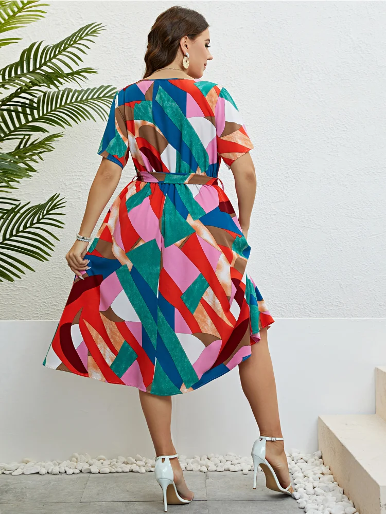 Рисунок 3 - Летнее разноцветное платье на бретельках для женщин