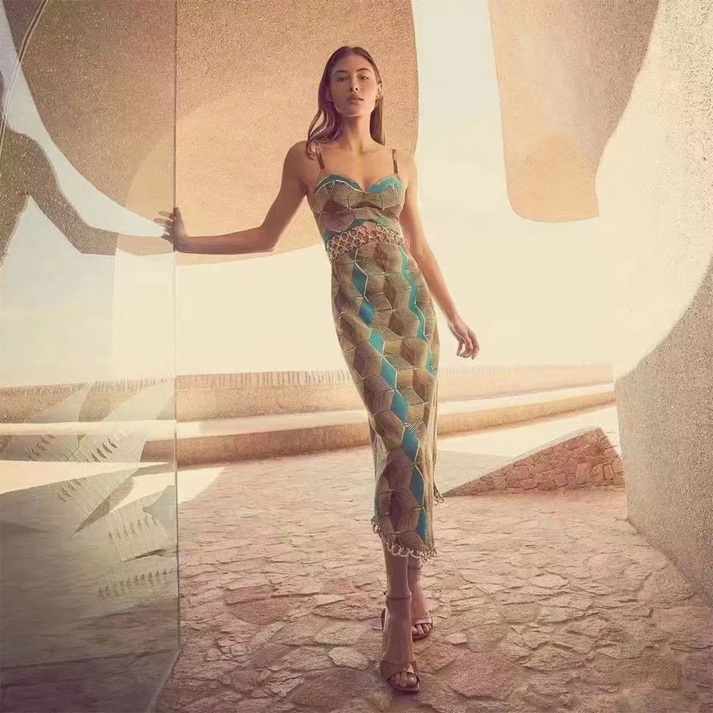 

ALEX@S Geometric Heavy Duty Resort Style Metal Buckle Sexy Halter Long Dress