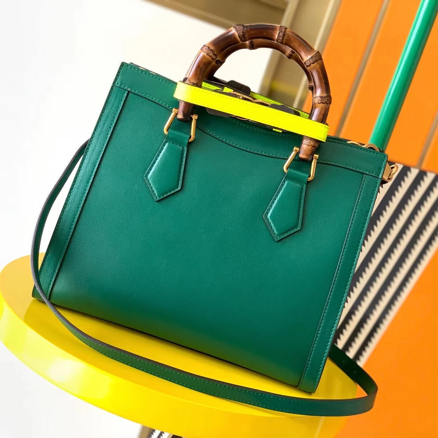 

Top Brand Shoulder Bags for Women Bamboo Handle Handbag Luxury Hand Bag Designer Purses Crossbody Bag New Tote Bag Cute Satchel