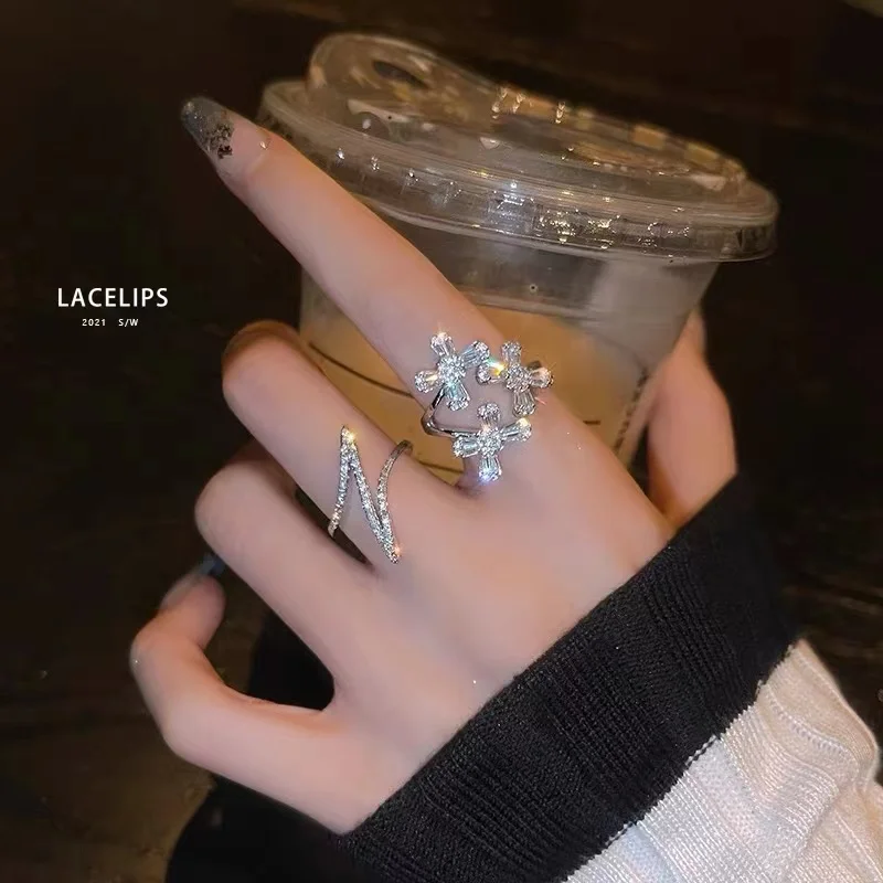 

Fashion Trend Unique Design Geometric Letter Z Micro Inlaid Zircon Flower Opening Adjustable Ring Women's Jewelry Gift Wholesale
